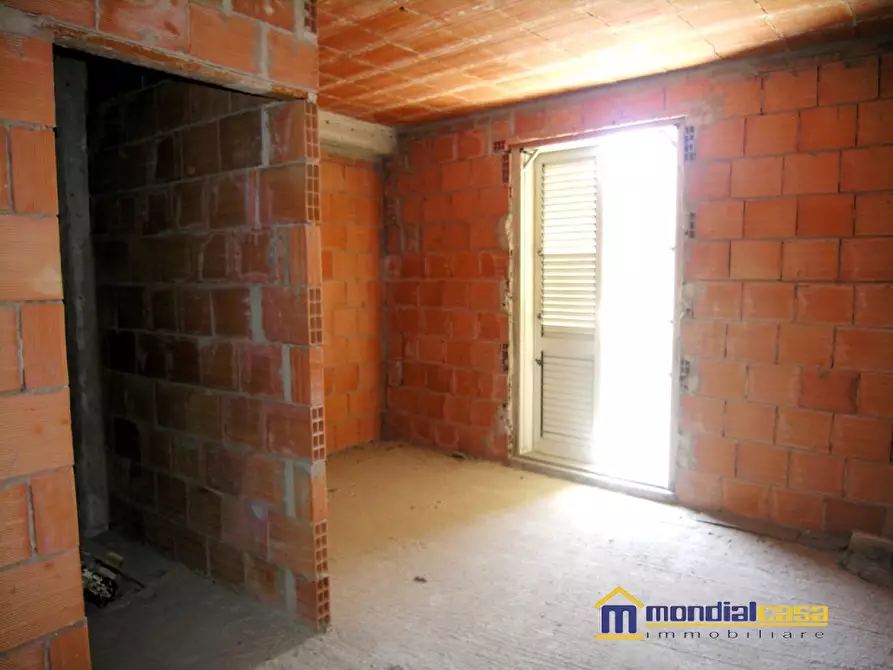 Immagine 9 di Casa indipendente in vendita  a Pachino