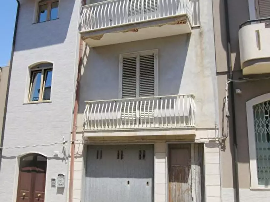 Immagine 1 di Casa indipendente in vendita  a Pachino