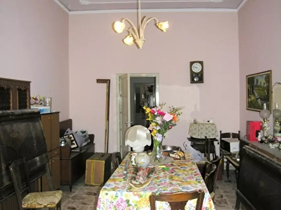 Immagine 10 di Casa indipendente in vendita  a Avola