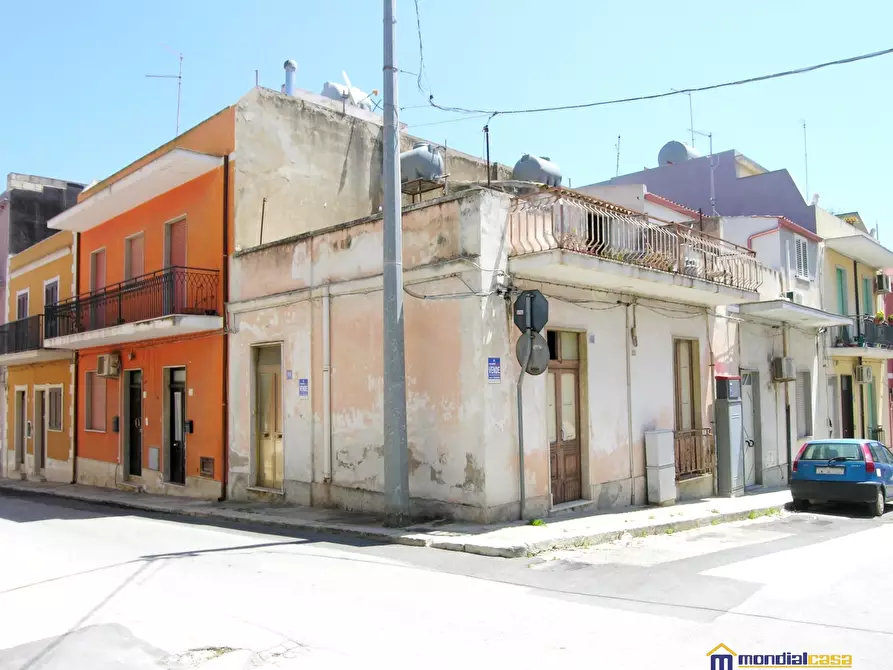 Immagine 1 di Casa indipendente in vendita  a Pachino