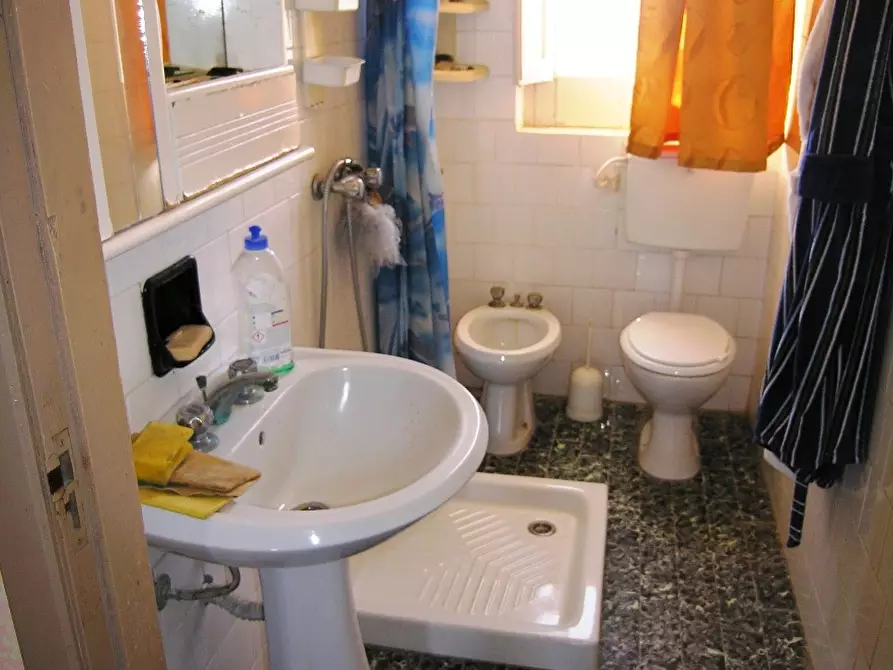 Immagine 10 di Casa indipendente in vendita  a Pachino