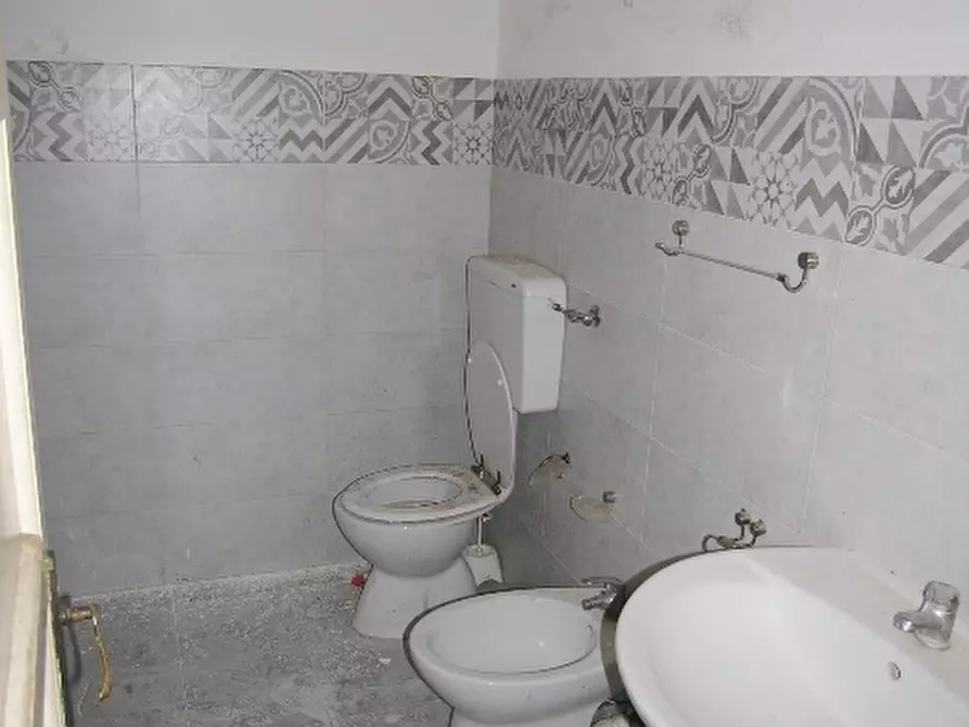 Immagine 10 di Casa indipendente in vendita  a Pachino