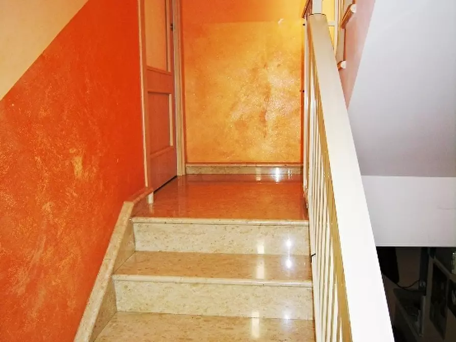 Immagine 9 di Casa indipendente in vendita  a Pachino