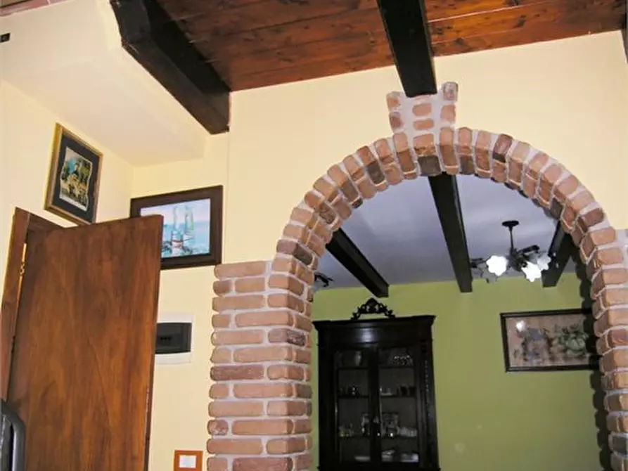 Immagine 2 di Casa indipendente in vendita  a Pachino