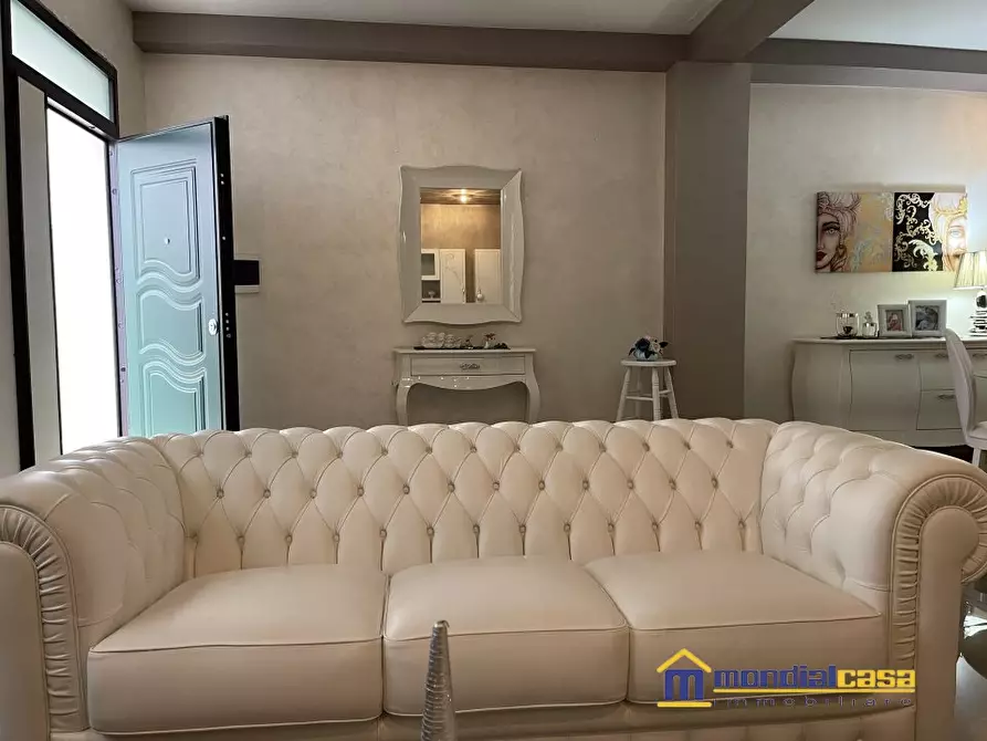 Immagine 3 di Casa indipendente in vendita  a Pachino