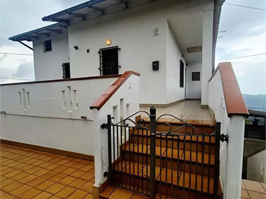 Immagine 9 di Villa in vendita  58 a Castiglione Messer Raimondo