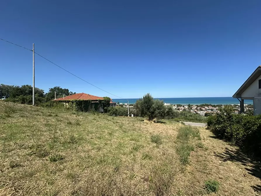 Immagine 6 di Villa in vendita  9 a Giulianova