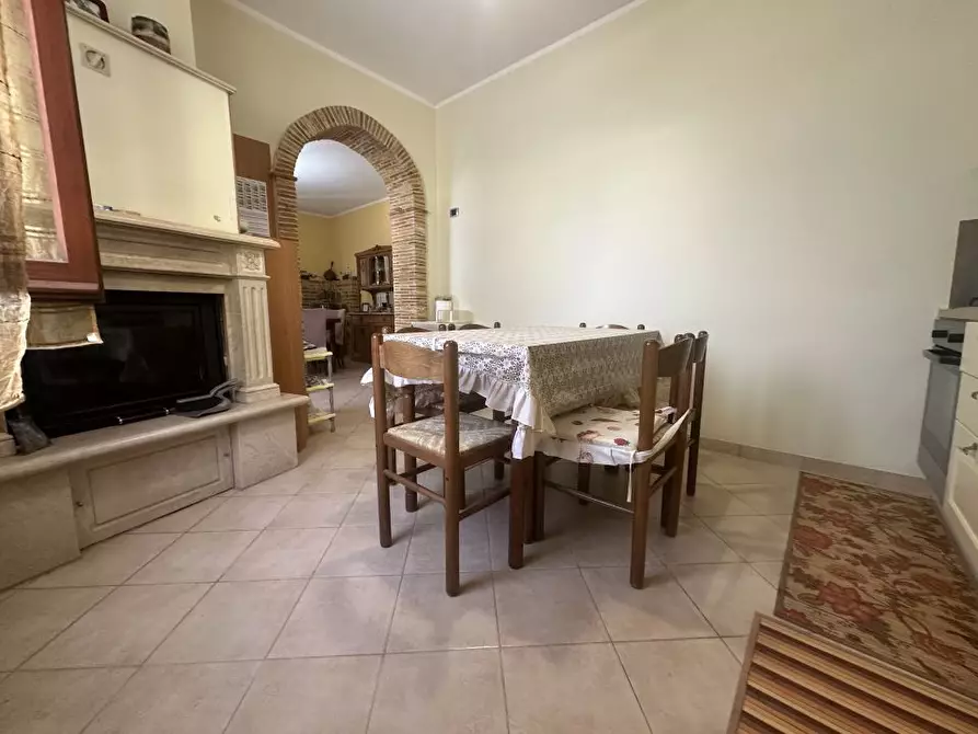 Immagine 8 di Villa in vendita  17 a Campli