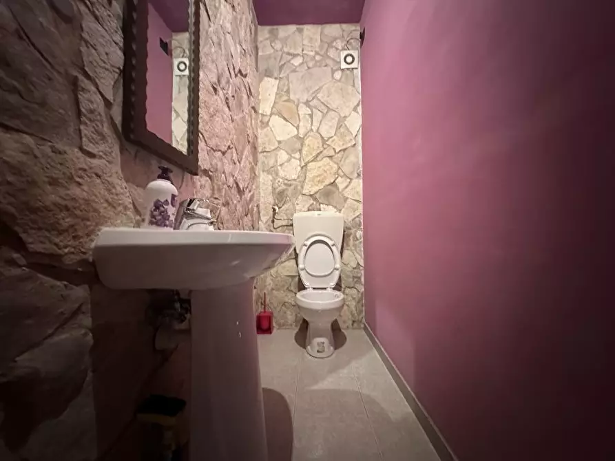 Immagine 4 di Villa in vendita  16 a Morro D'oro