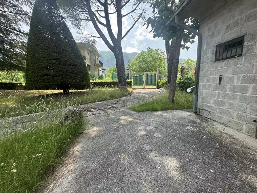 Immagine 2 di Villa in vendita  61 a Civitella Del Tronto