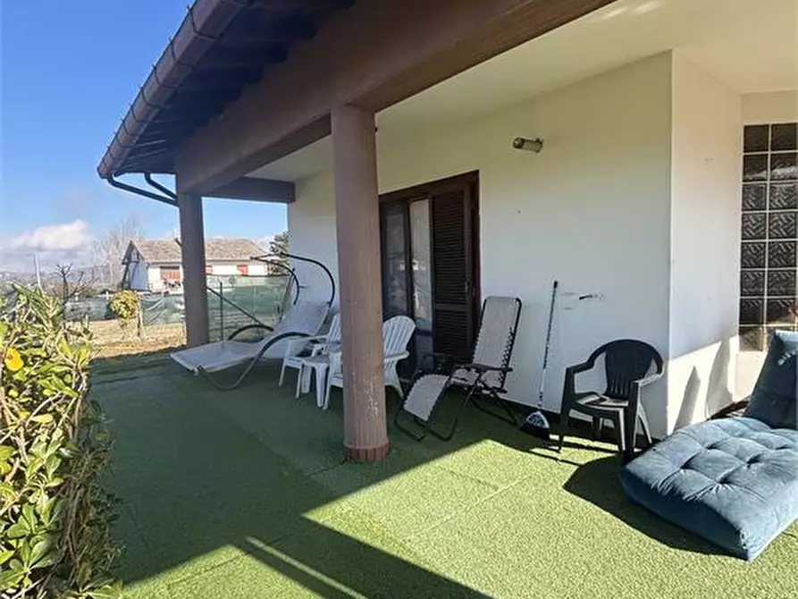 Immagine 3 di Villa in vendita  a Colledara