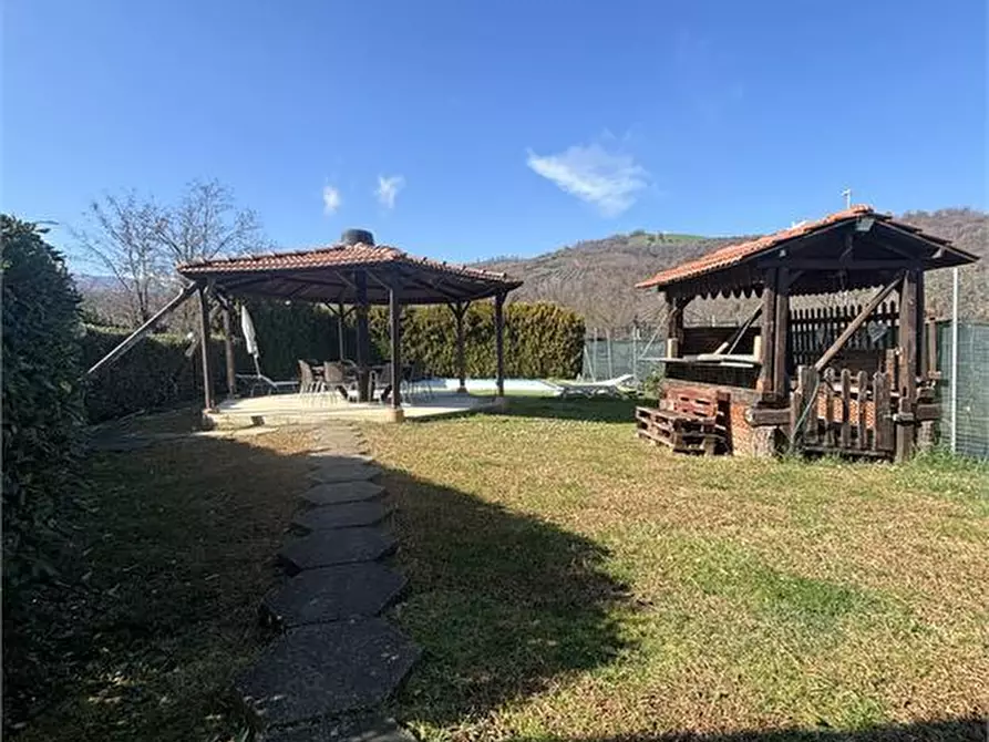 Immagine 6 di Villa in vendita  a Colledara