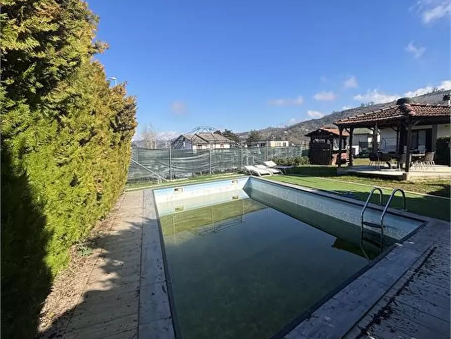 Immagine 8 di Villa in vendita  a Colledara