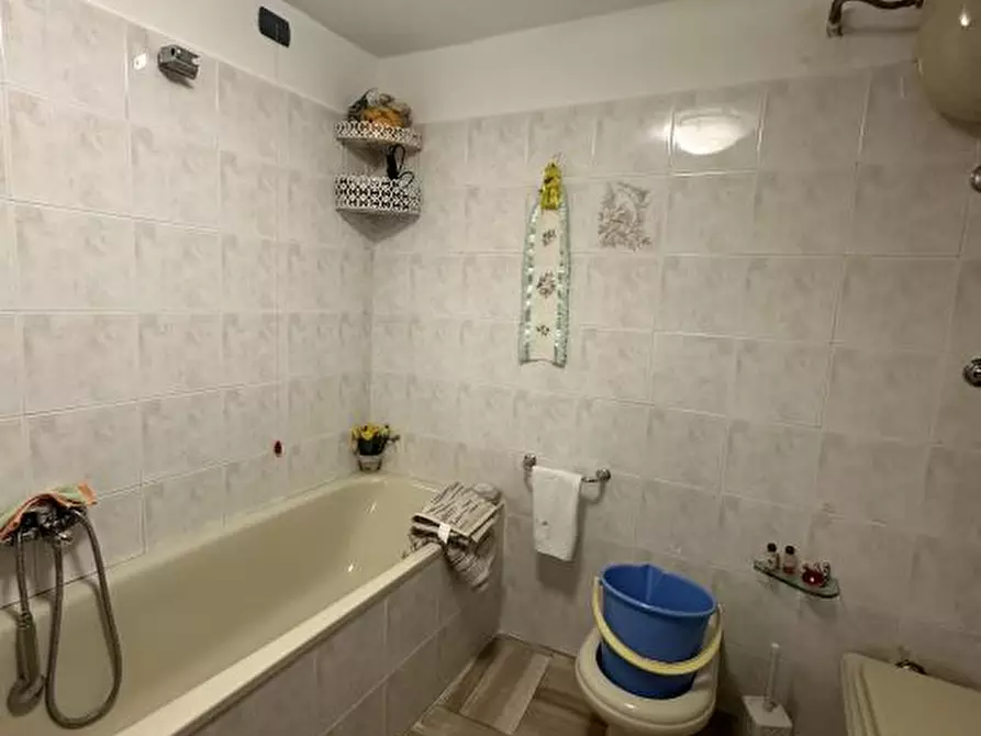 Immagine 7 di Villa in vendita  31 a Teramo