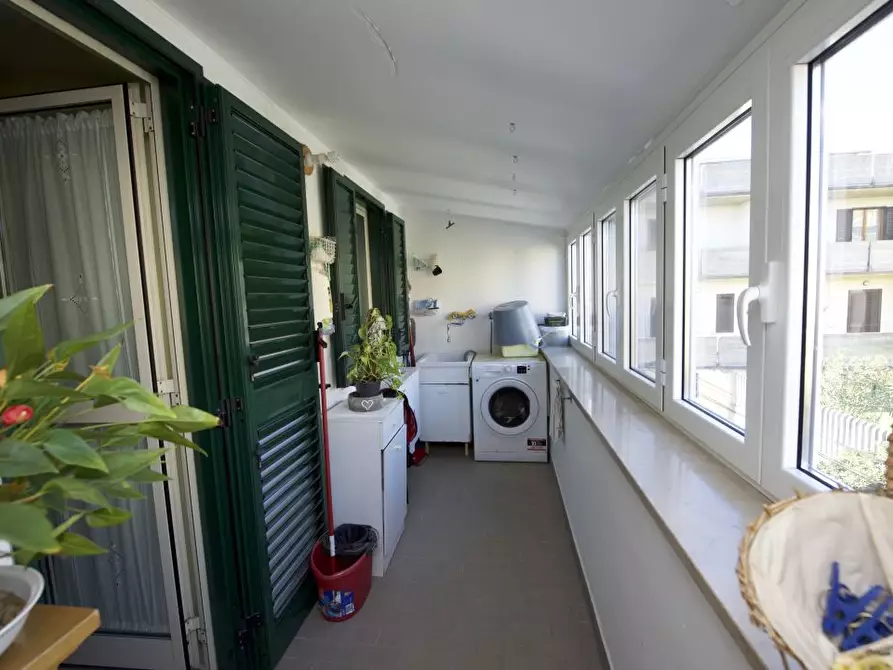 Immagine 7 di Villa in vendita  11/13 a Notaresco