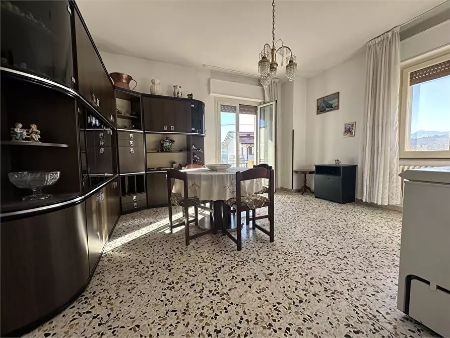 Immagine 9 di Villa in vendita  18 a Teramo