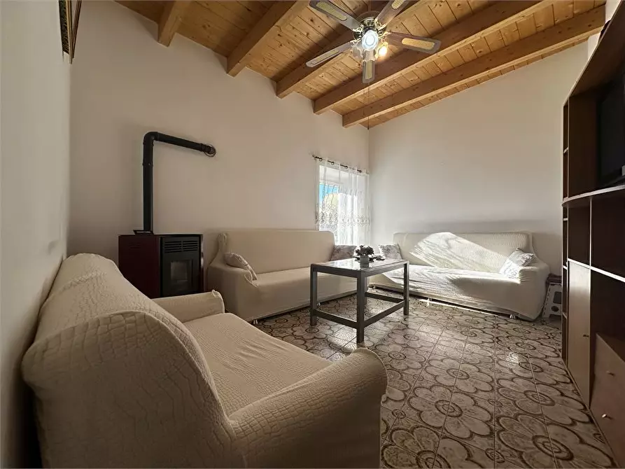 Immagine 1 di Villa in vendita  40 a Torricella Sicura