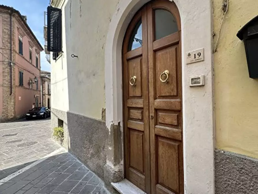 Immagine 3 di Villa in vendita  19 a Bellante