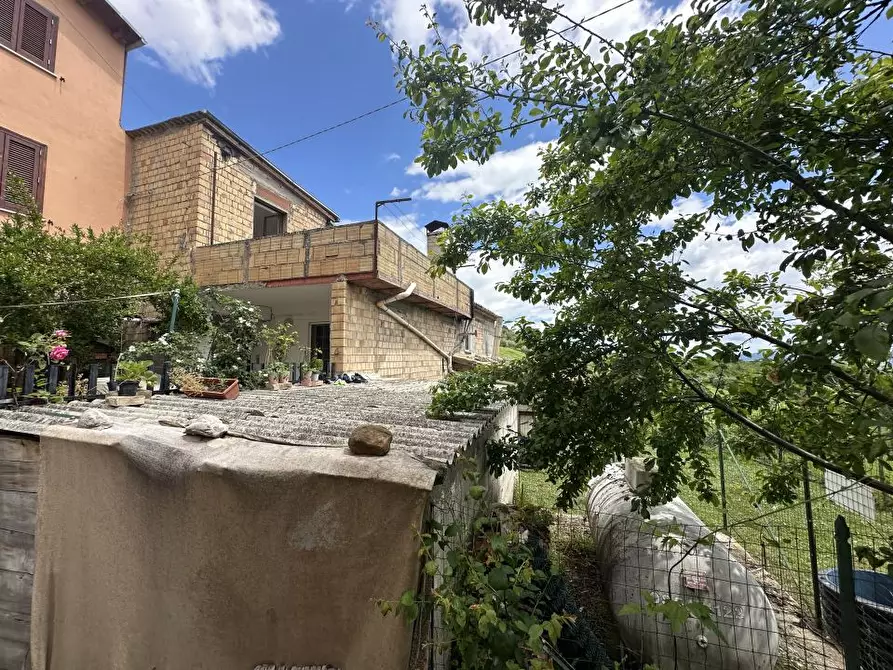 Immagine 5 di Villa in vendita  snc a Tossicia