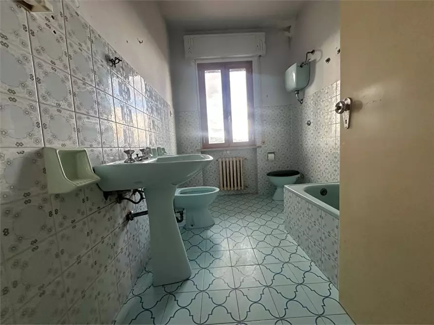 Immagine 4 di Villa in vendita  17 a Basciano