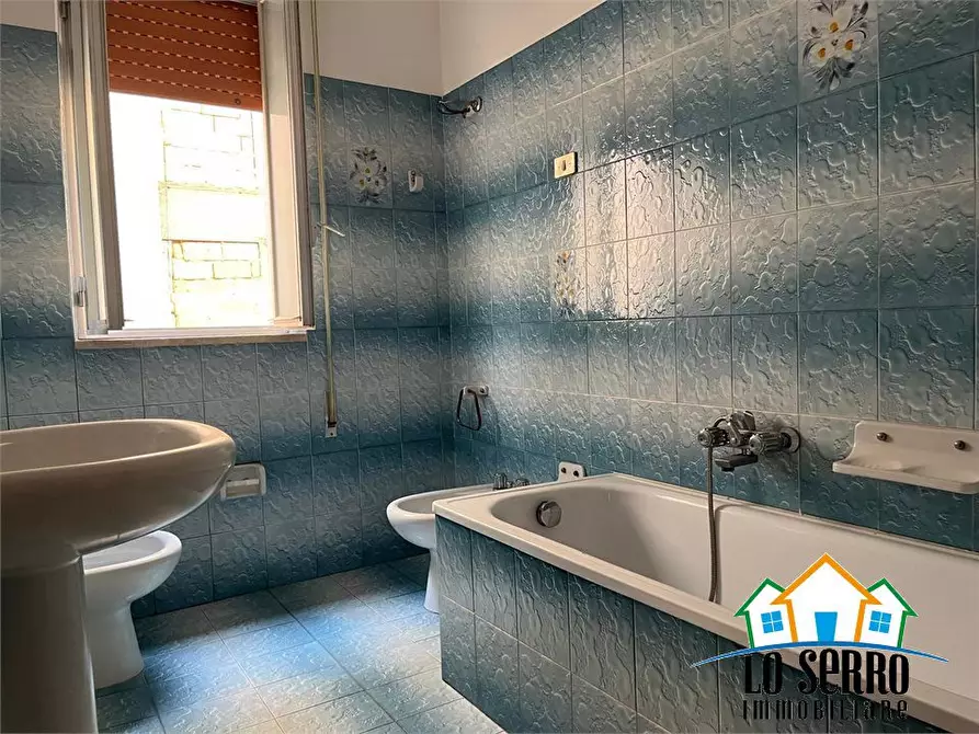 Immagine 5 di Villa in vendita  000 a Alcamo