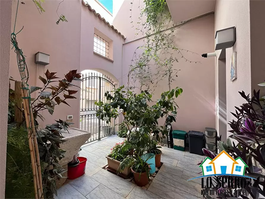 Immagine 1 di Villa in vendita  a Alcamo