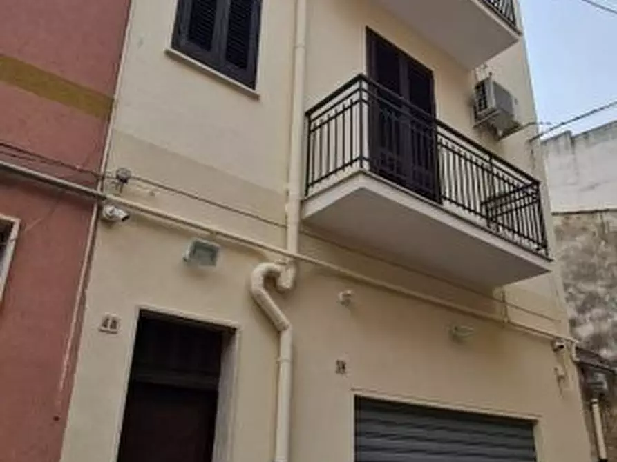 Immagine 2 di Casa indipendente in vendita  a Alcamo