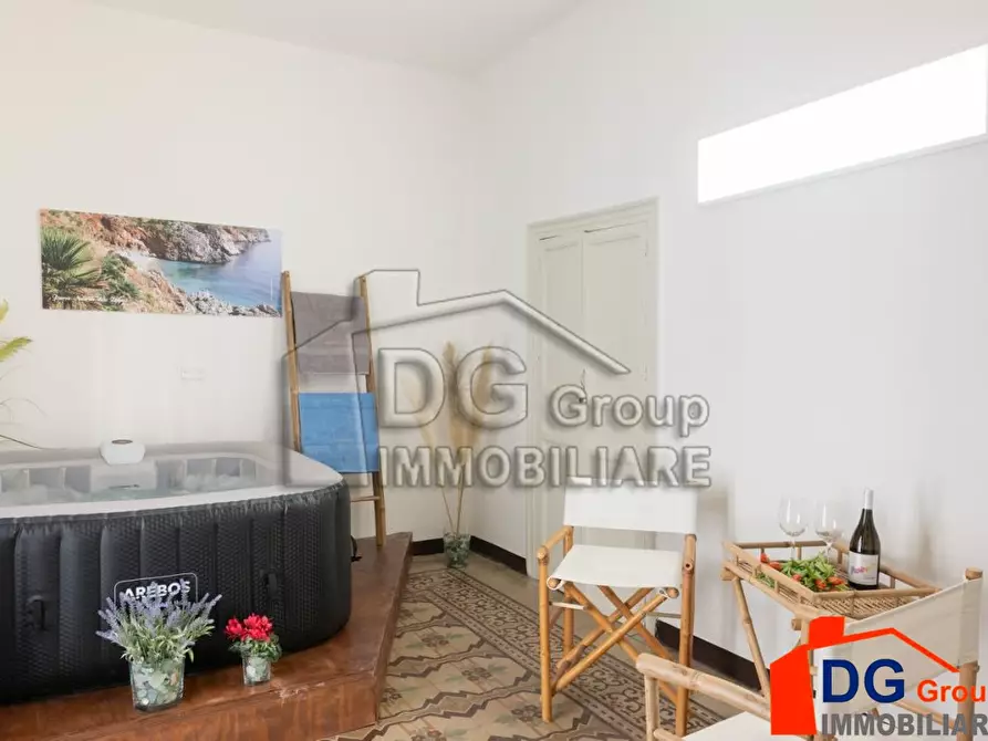 Immagine 1 di Casa indipendente in vendita  a Castellammare Del Golfo