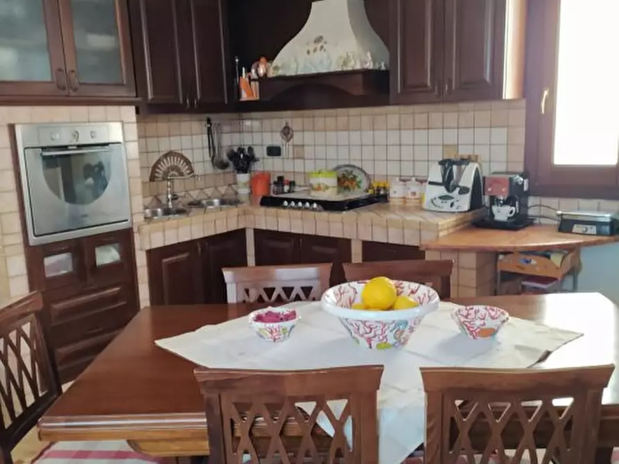 Immagine 4 di Villa in vendita  a Alcamo