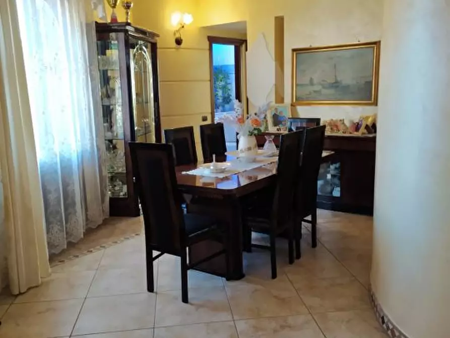 Immagine 2 di Villa in vendita  a Alcamo