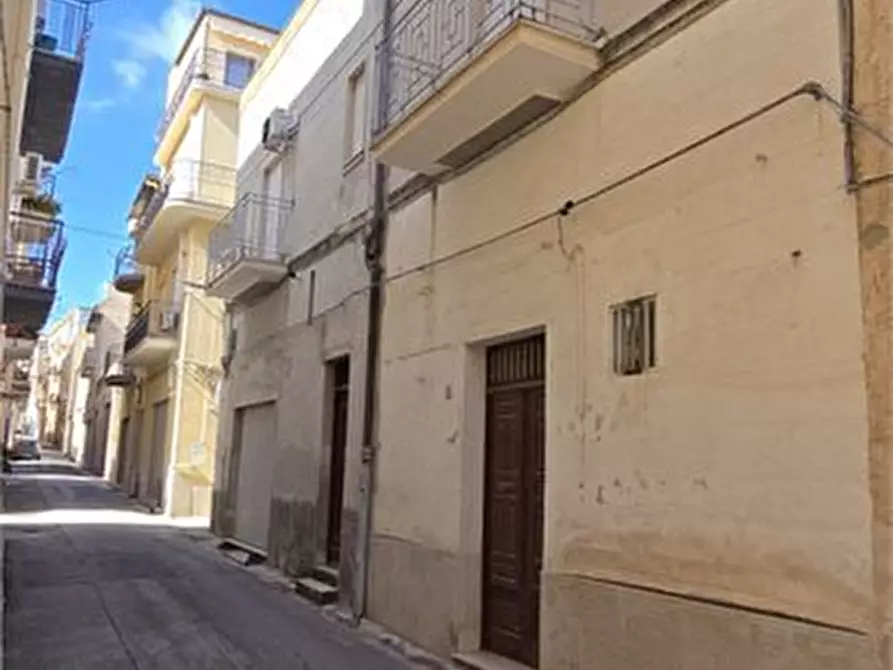 Immagine 2 di Casa indipendente in vendita  a Alcamo