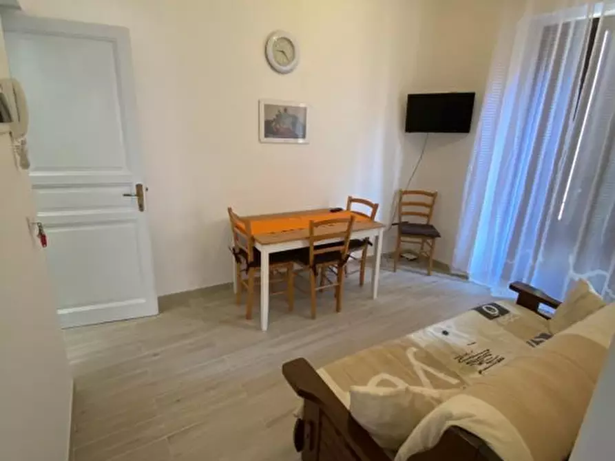 Immagine 9 di Casa indipendente in vendita  a Castellammare Del Golfo