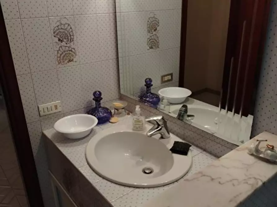 Immagine 10 di Villa in vendita  a Alcamo