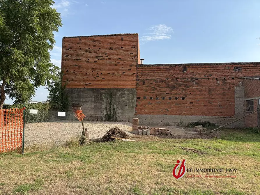 Immagine 4 di Villa in vendita  a Villafranca Di Verona