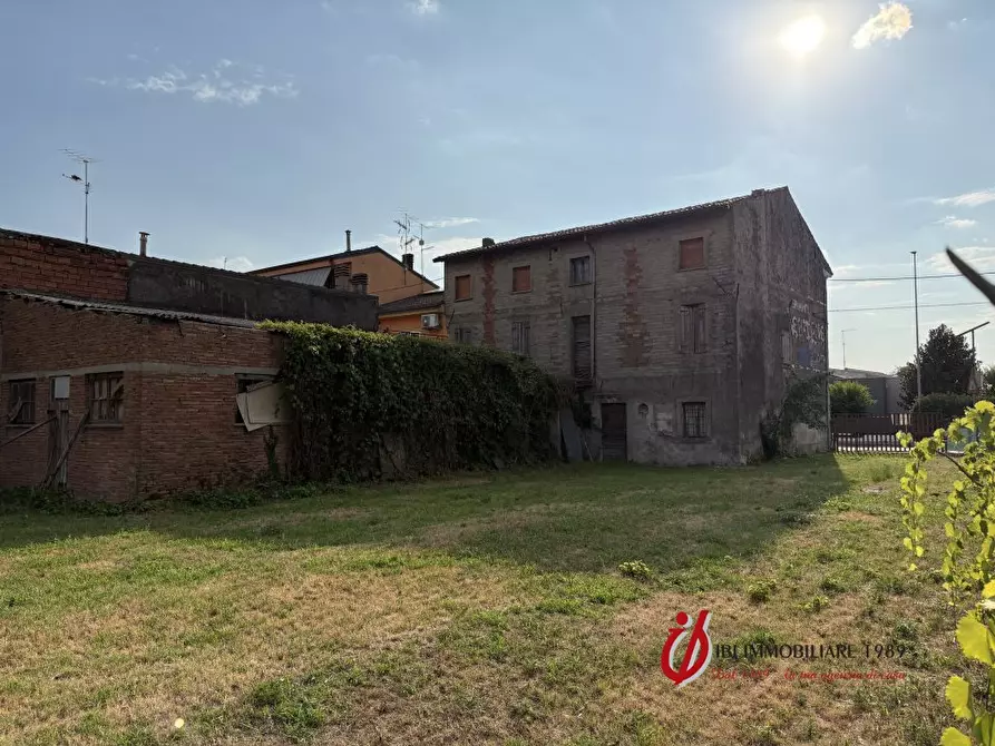 Immagine 8 di Villa in vendita  a Villafranca Di Verona