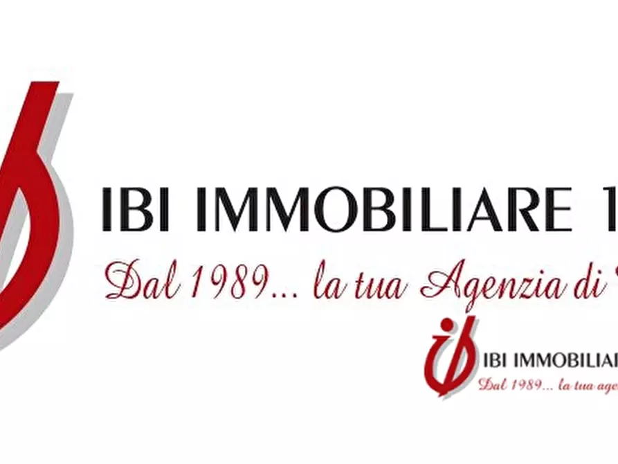 Immagine 10 di Villa in vendita  a Villafranca Di Verona