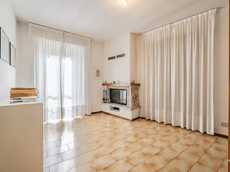 Immagine 5 di Casa indipendente in vendita  1 a Mandello Del Lario