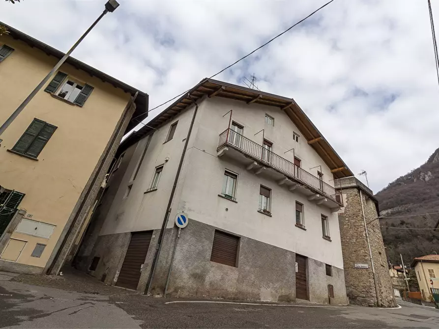 Immagine 1 di Casa indipendente in vendita  1 a Mandello Del Lario