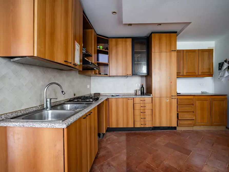 Immagine 7 di Casa indipendente in vendita  23 a Lierna