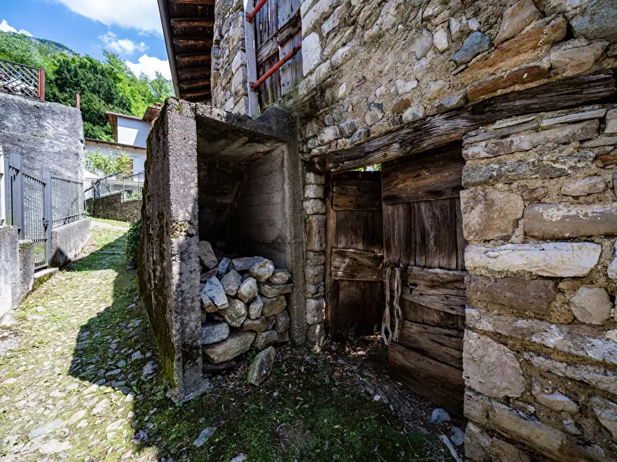 Immagine 9 di Casa indipendente in vendita  1 a Mandello Del Lario