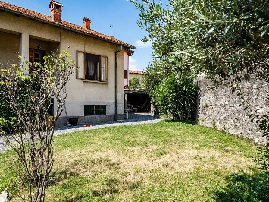Immagine 6 di Casa indipendente in vendita  2 a Mandello Del Lario