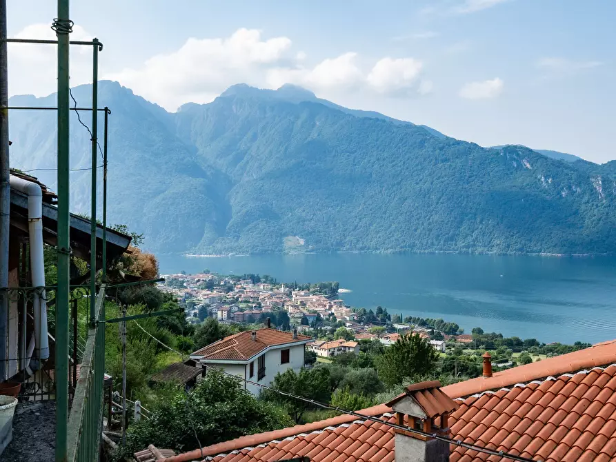 Immagine 1 di Casa indipendente in vendita  1 a Abbadia Lariana