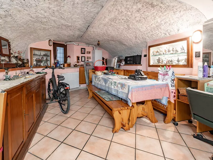 Immagine 4 di Casa indipendente in vendita  9 a Mandello Del Lario