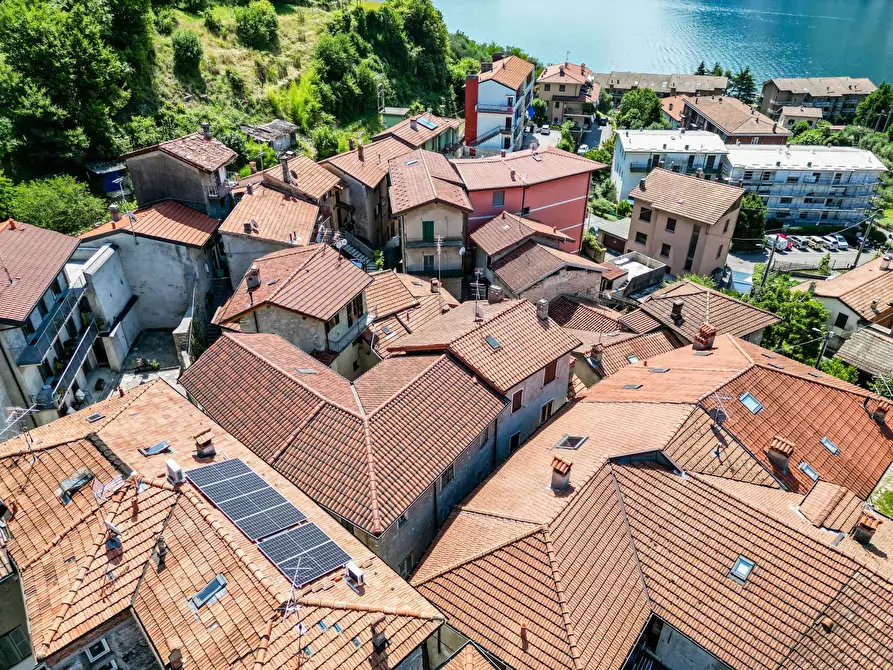 Immagine 3 di Casa indipendente in vendita  5 a Abbadia Lariana