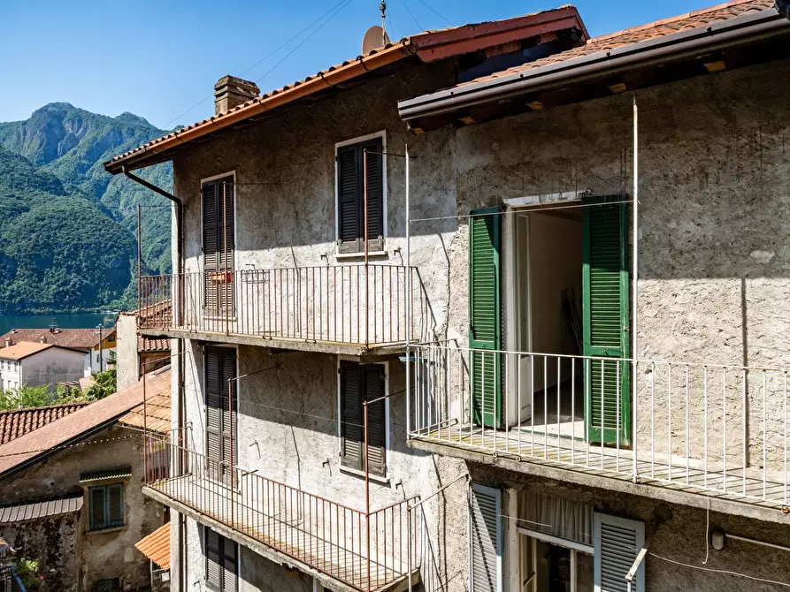 Immagine 6 di Casa indipendente in vendita  5 a Abbadia Lariana