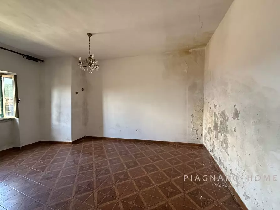 Immagine 10 di Rustico / casale in vendita  a Tresana