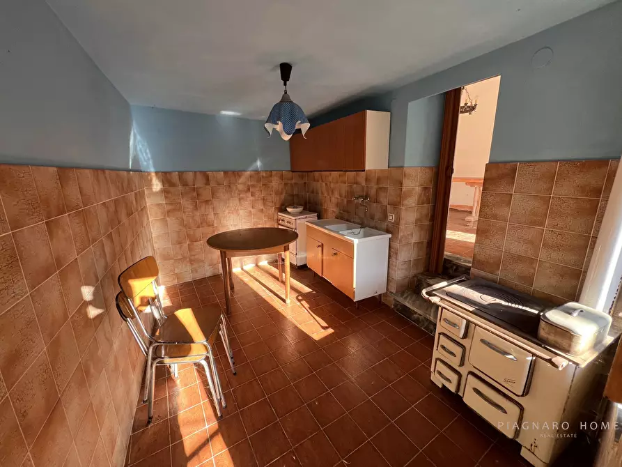 Immagine 3 di Rustico / casale in vendita  a Pontremoli