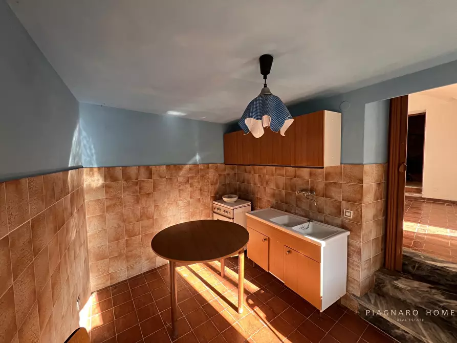 Immagine 7 di Rustico / casale in vendita  a Pontremoli