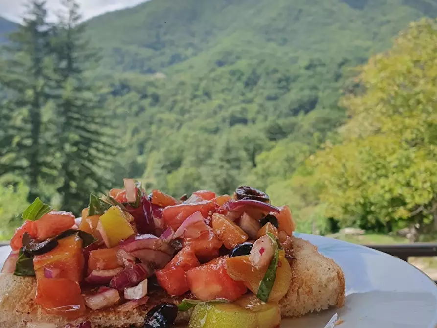 Immagine 10 di Rustico / casale in vendita  a Zeri