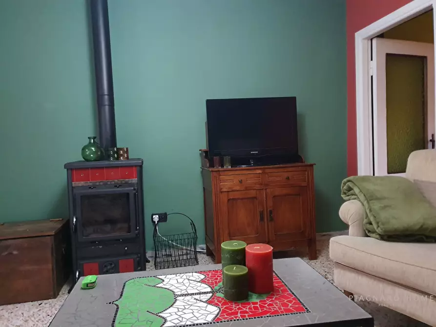 Immagine 5 di Rustico / casale in vendita  a Zeri